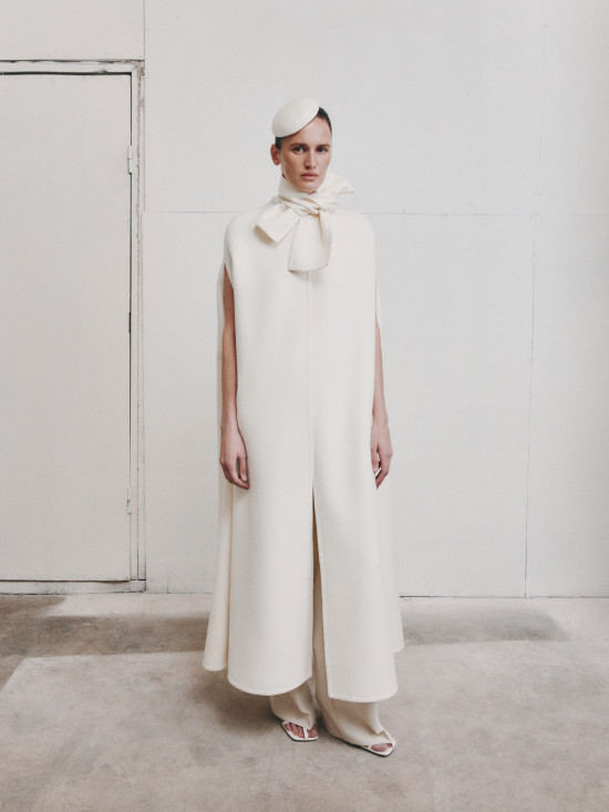 NEW - Cashmere cape and hat