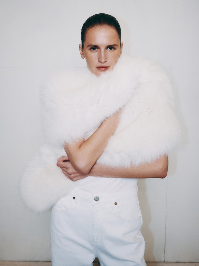 Photo of NEW - Fox fur scarf